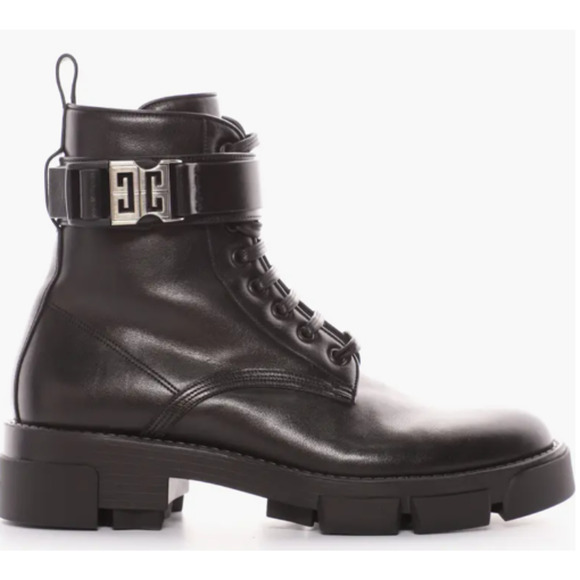 NEW Givenchy Terra 4G Buckle Combat Boot Women Size 10B Lug Sole Black Leather - Picture 2 of 14